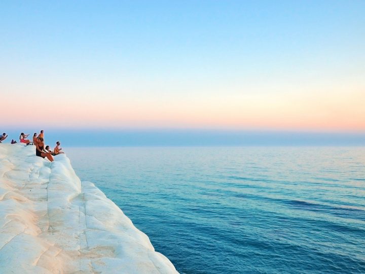 The pros and cons of peer-to-peer lending