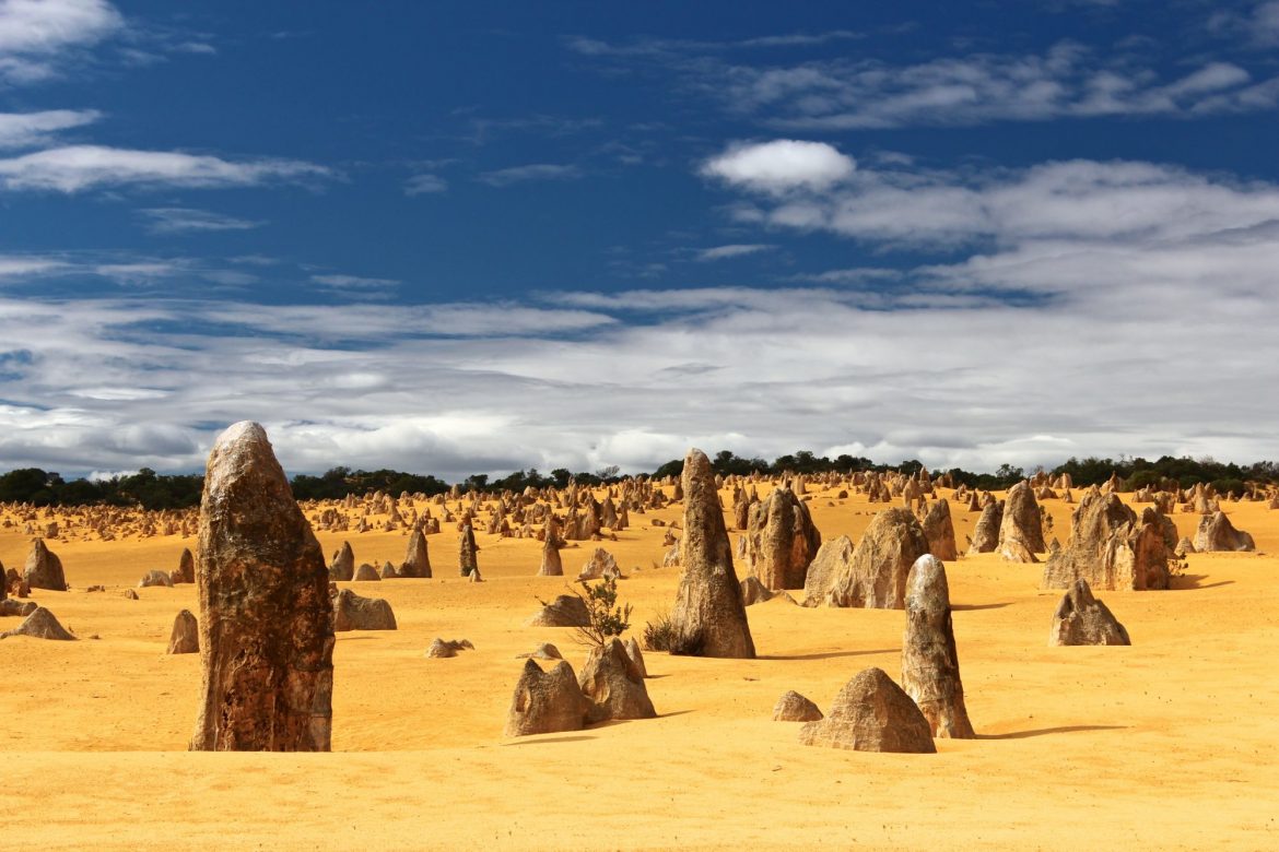 Greatland gold share chat GGP Share Price News: Desert landscape with different shaped rocks